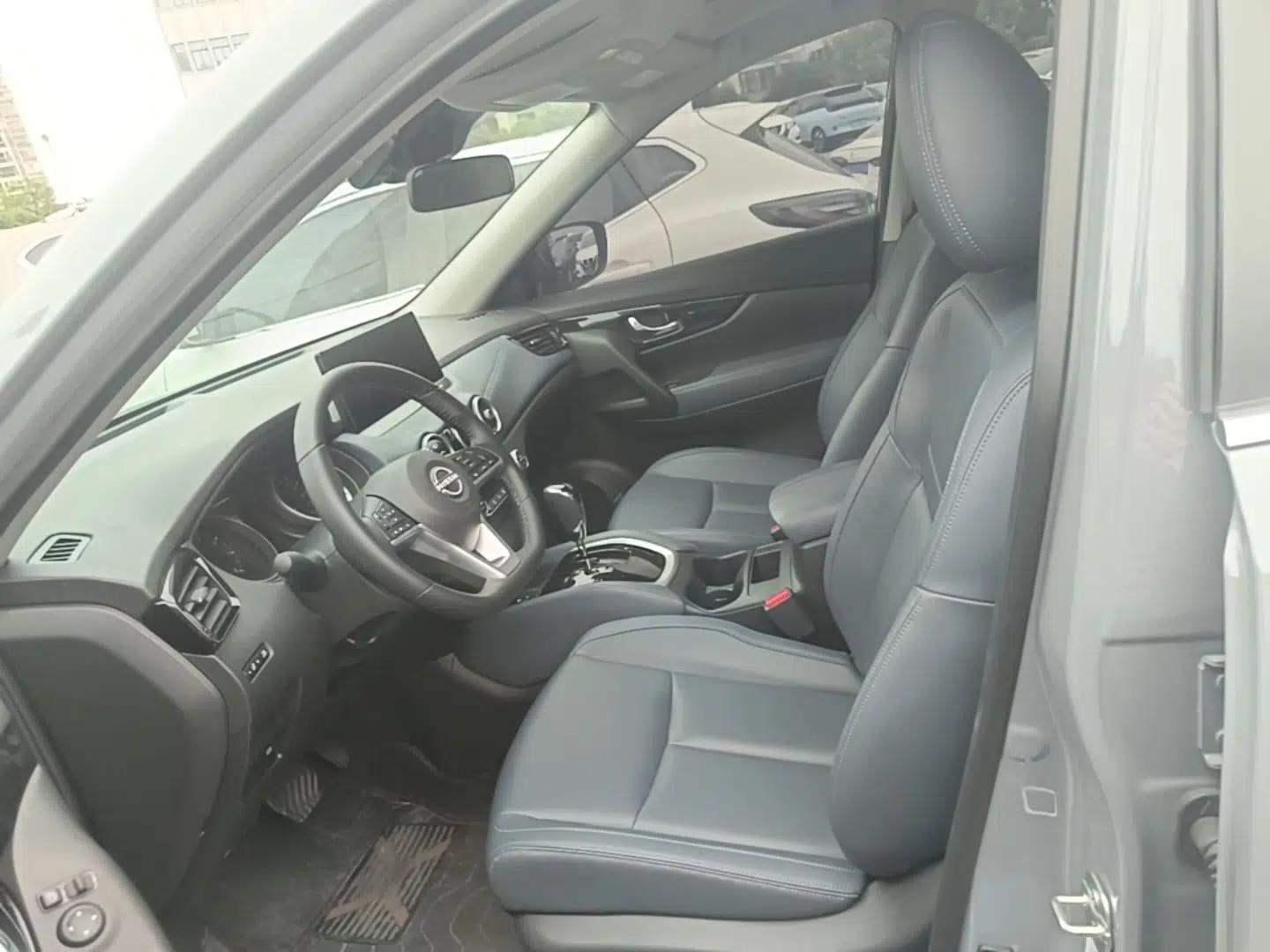 Nissan X-Trail 2025 Honor 2.0L Two-Wheel Drive Leading Edition — миниатюра 17