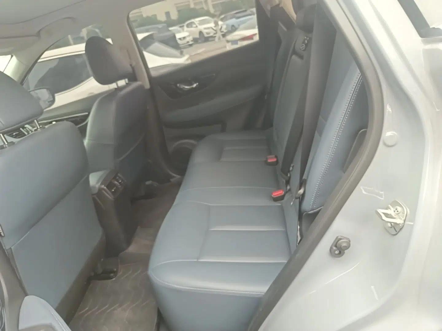 Nissan X-Trail 2025 Honor 2.0L Two-Wheel Drive Leading Edition — миниатюра 20