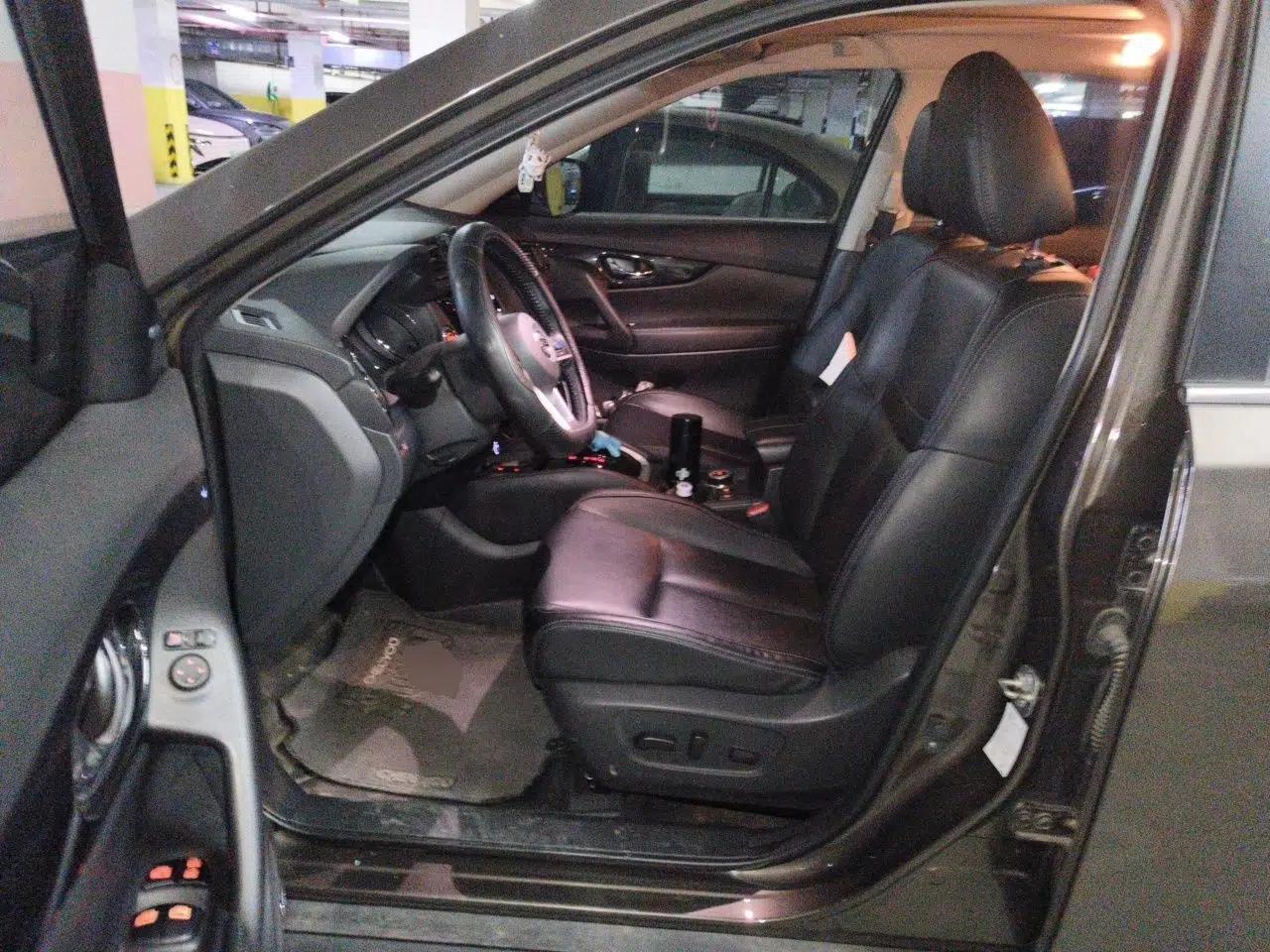 Nissan X-Trail 2020 2.5L XL ITS CVT 4WD Deluxe Navigation Edition — миниатюра 16