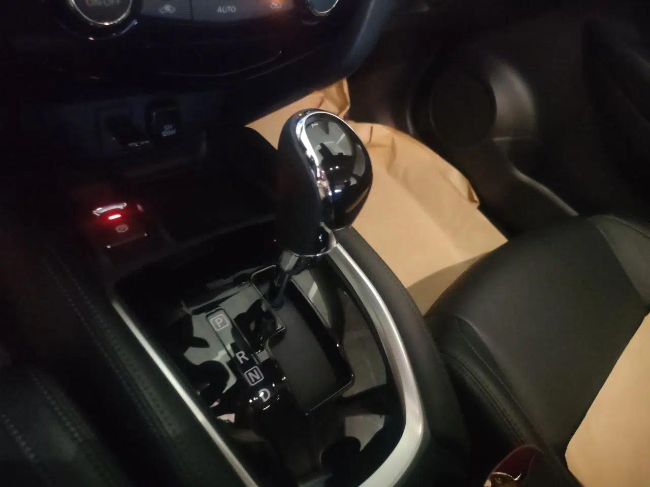 Nissan X-Trail 2021 2.0L CVT 2WD XL ITS SmartConnect Comfort Edition — миниатюра 14