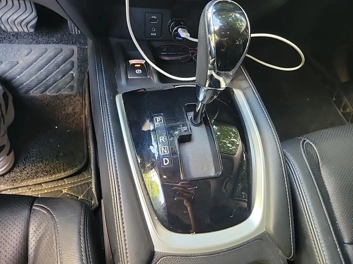 Nissan X-Trail 2017 2.5L CVT Leading Edition 4WD — миниатюра 14