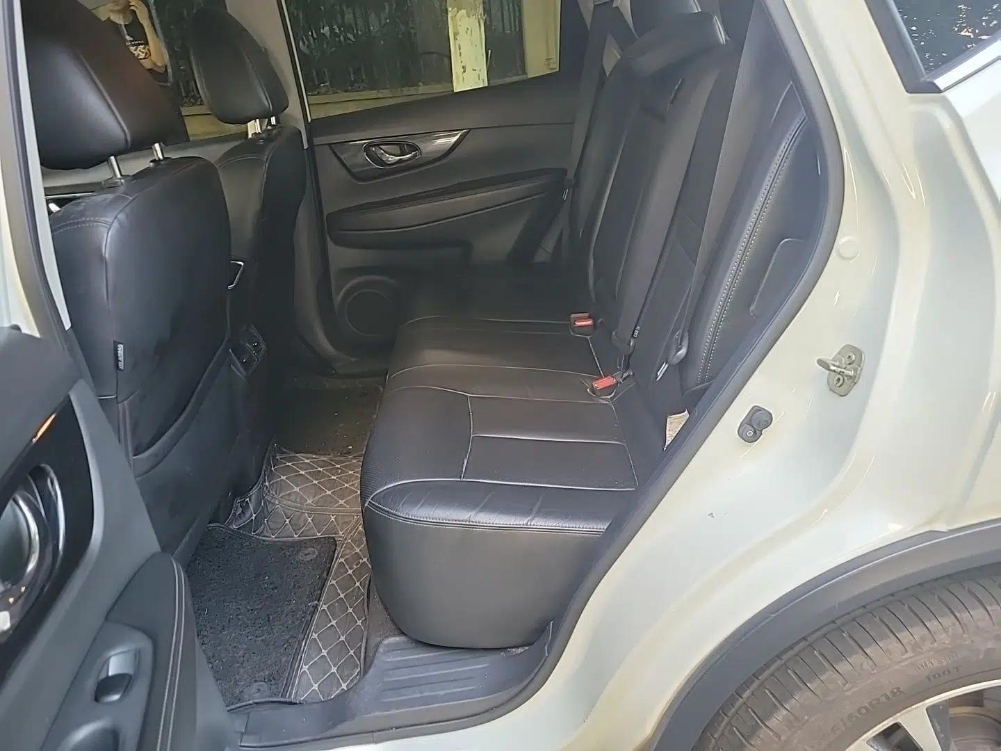 Nissan X-Trail 2017 2.5L CVT Leading Edition 4WD — миниатюра 17