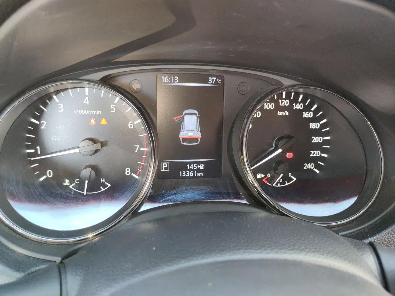 Nissan X-Trail 2023 Classic 2.0L Two-Wheel Drive Smart Connect Premium Edition — миниатюра 11