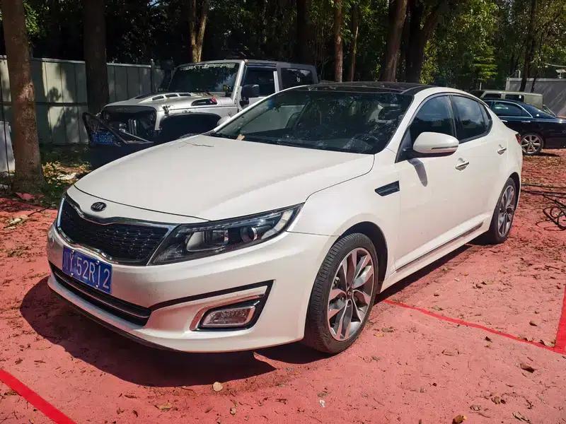 Kia K5 2012 2.0L Automatic DLX — миниатюра 1