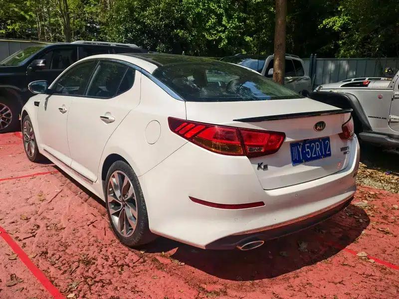 Kia K5 2012 2.0L Automatic DLX — миниатюра 3