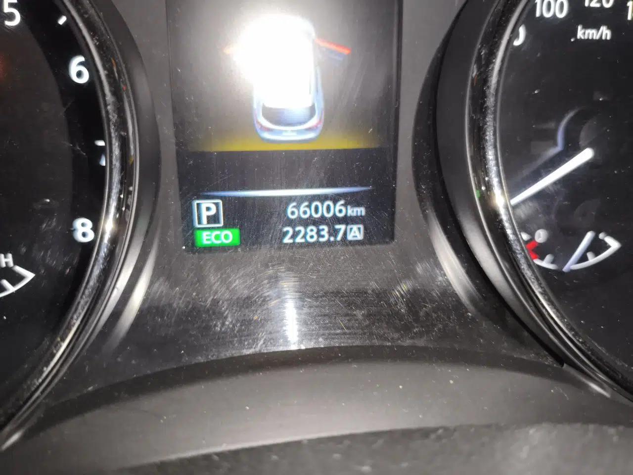 Nissan Qashqai 2016 2.0L CVT Elite Edition — миниатюра 9