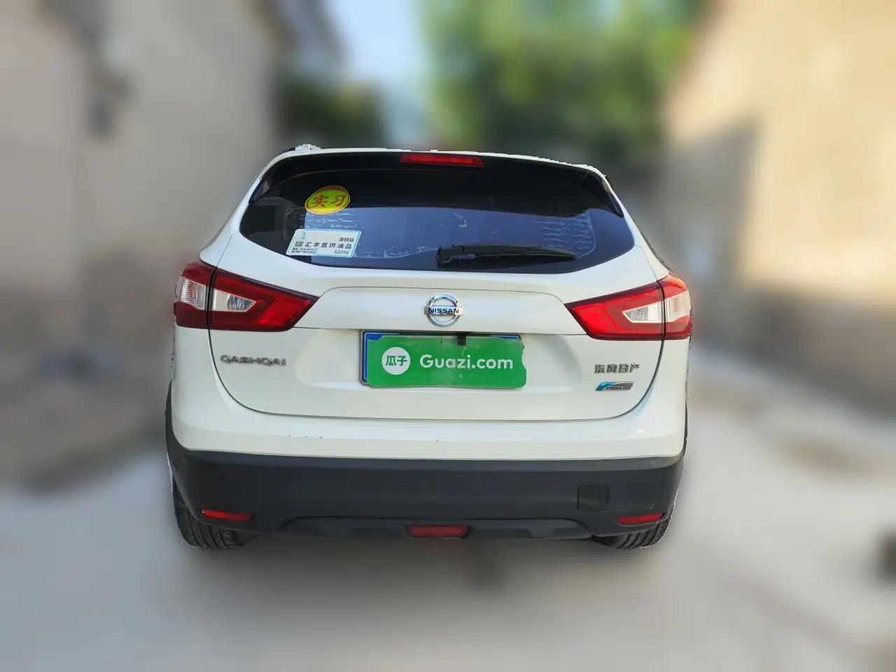 Nissan Qashqai 2016 1.2T CVT Fashion Edition — миниатюра 5