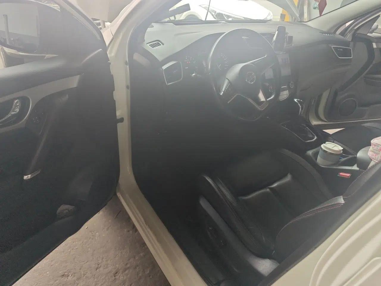 Nissan Qashqai 2021 2.0L CVT Luxury Edition — миниатюра 16
