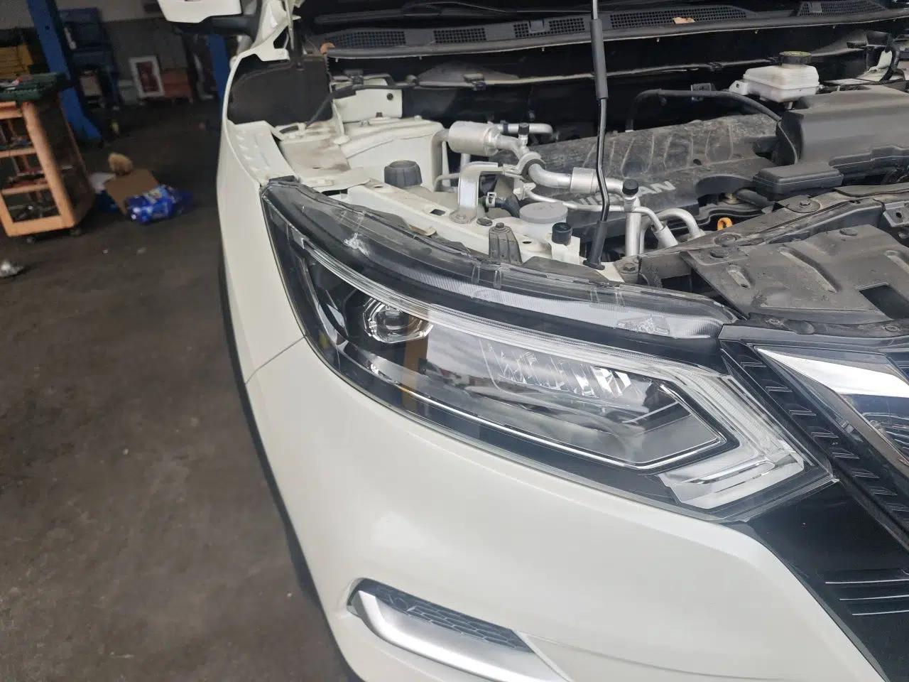 Nissan Qashqai 2021 2.0L CVT Luxury Edition — миниатюра 7