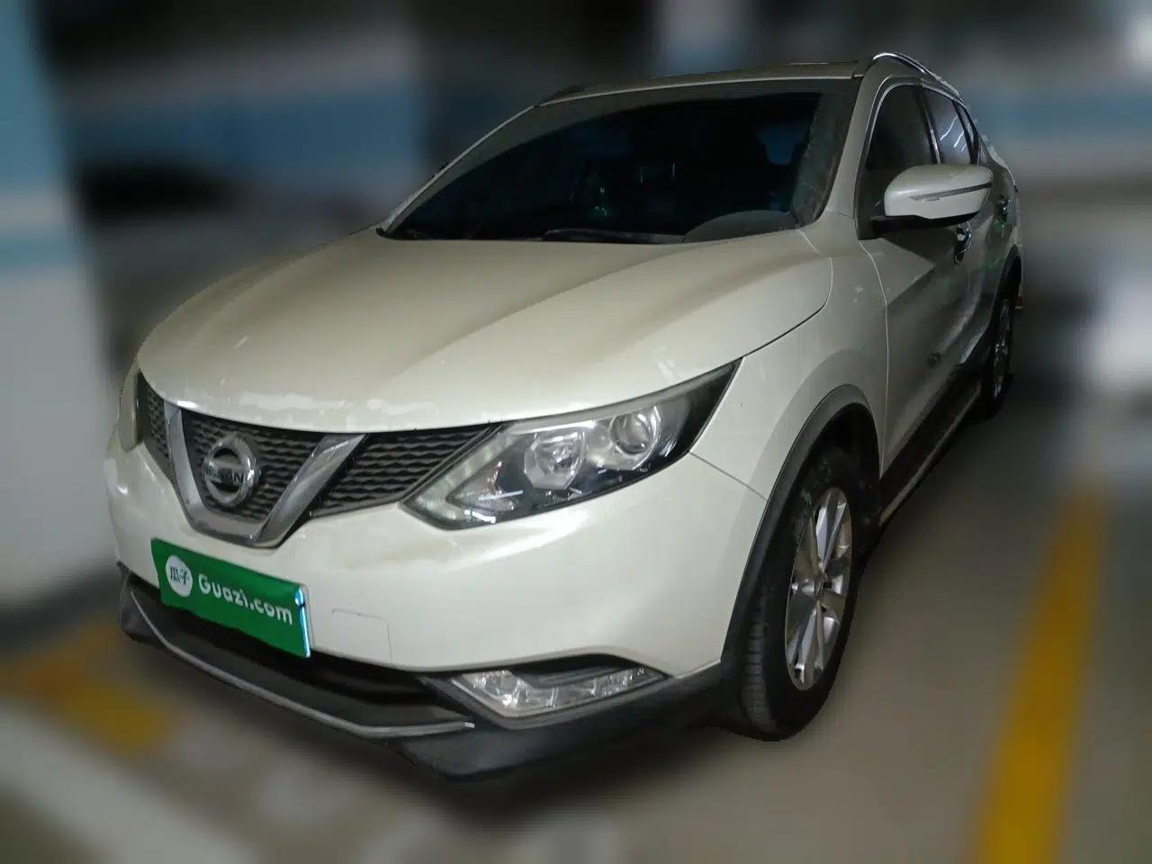 Nissan Qashqai 2016 2.0L CVT Elite Edition — миниатюра 1