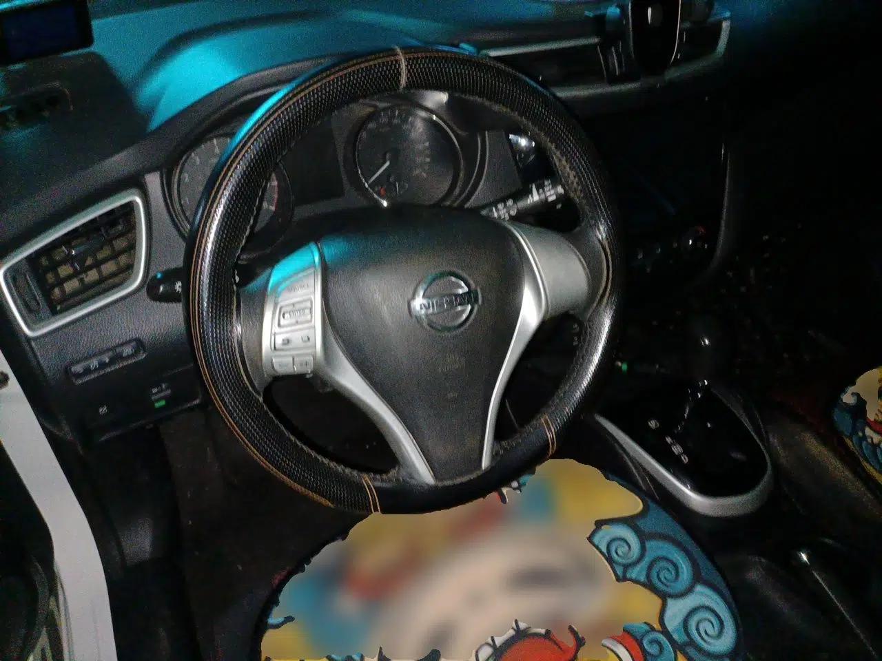 Nissan Qashqai 2016 2.0L CVT Elite Edition — миниатюра 10