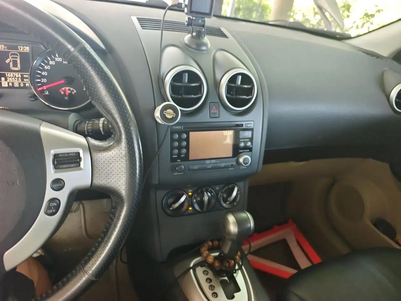 Nissan Qashqai 2011 2.0 XL Fire CVT 2WD — миниатюра 13