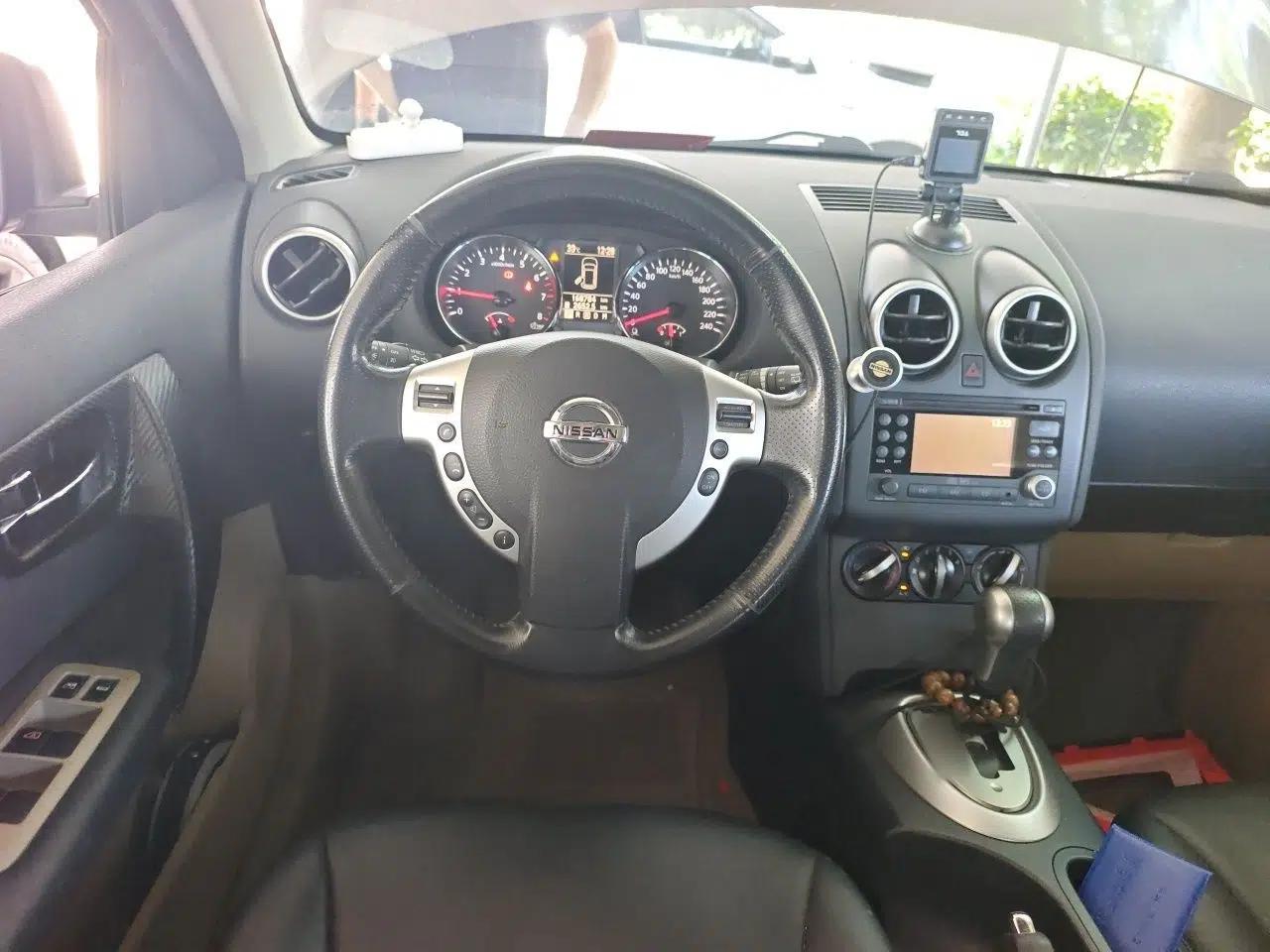 Nissan Qashqai 2011 2.0 XL Fire CVT 2WD — миниатюра 10