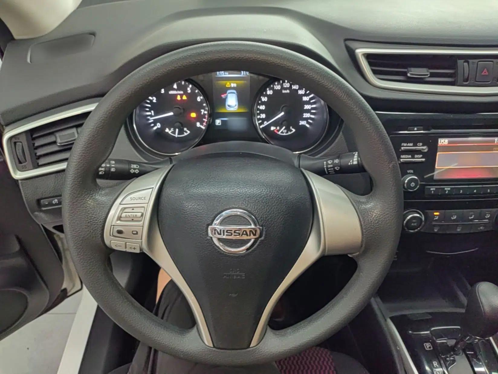 Nissan Qashqai 2016 2.0L CVT Elite Edition — миниатюра 13