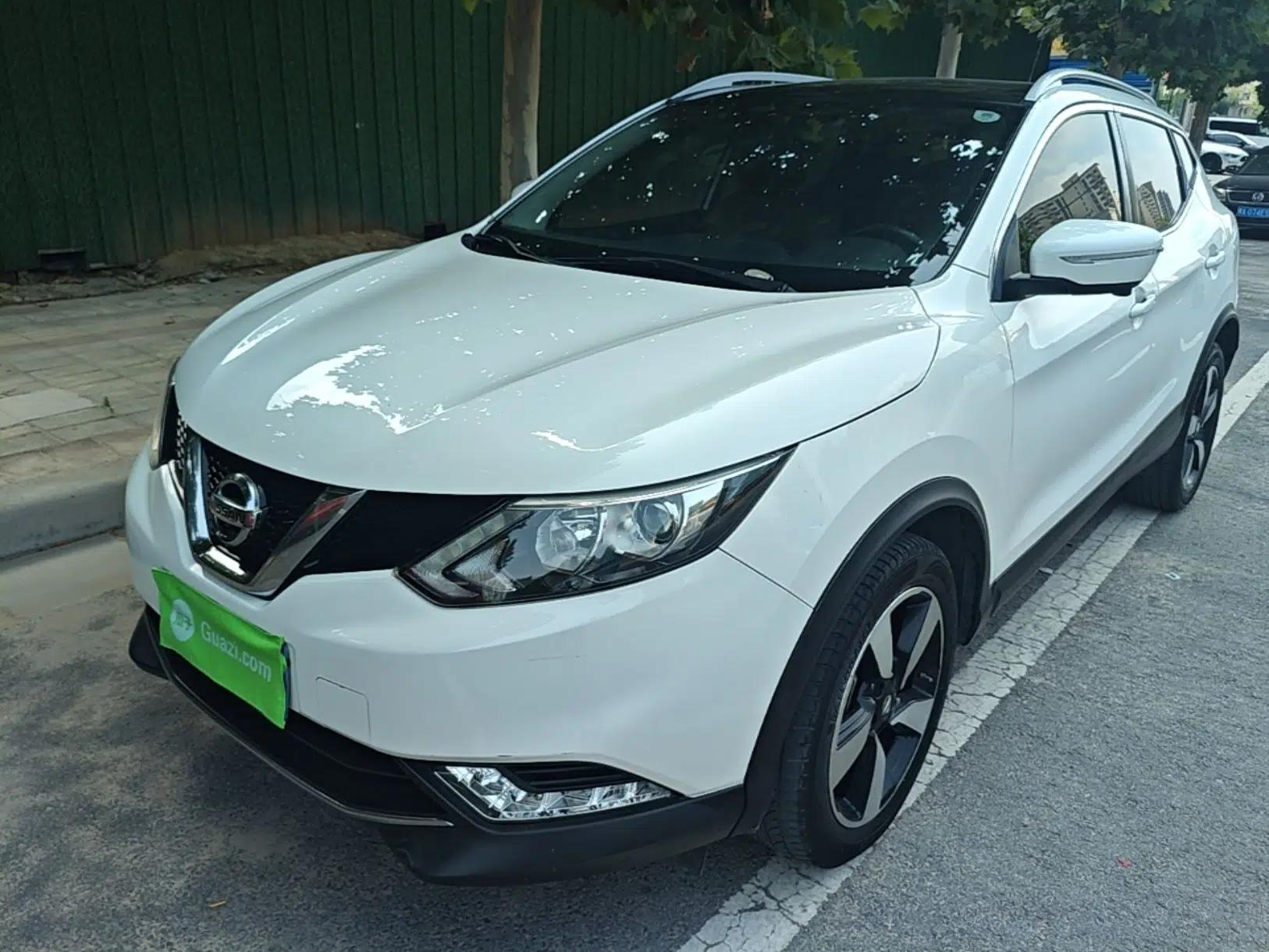 Nissan Qashqai 2016 2.0L CVT Luxury Edition — миниатюра 1