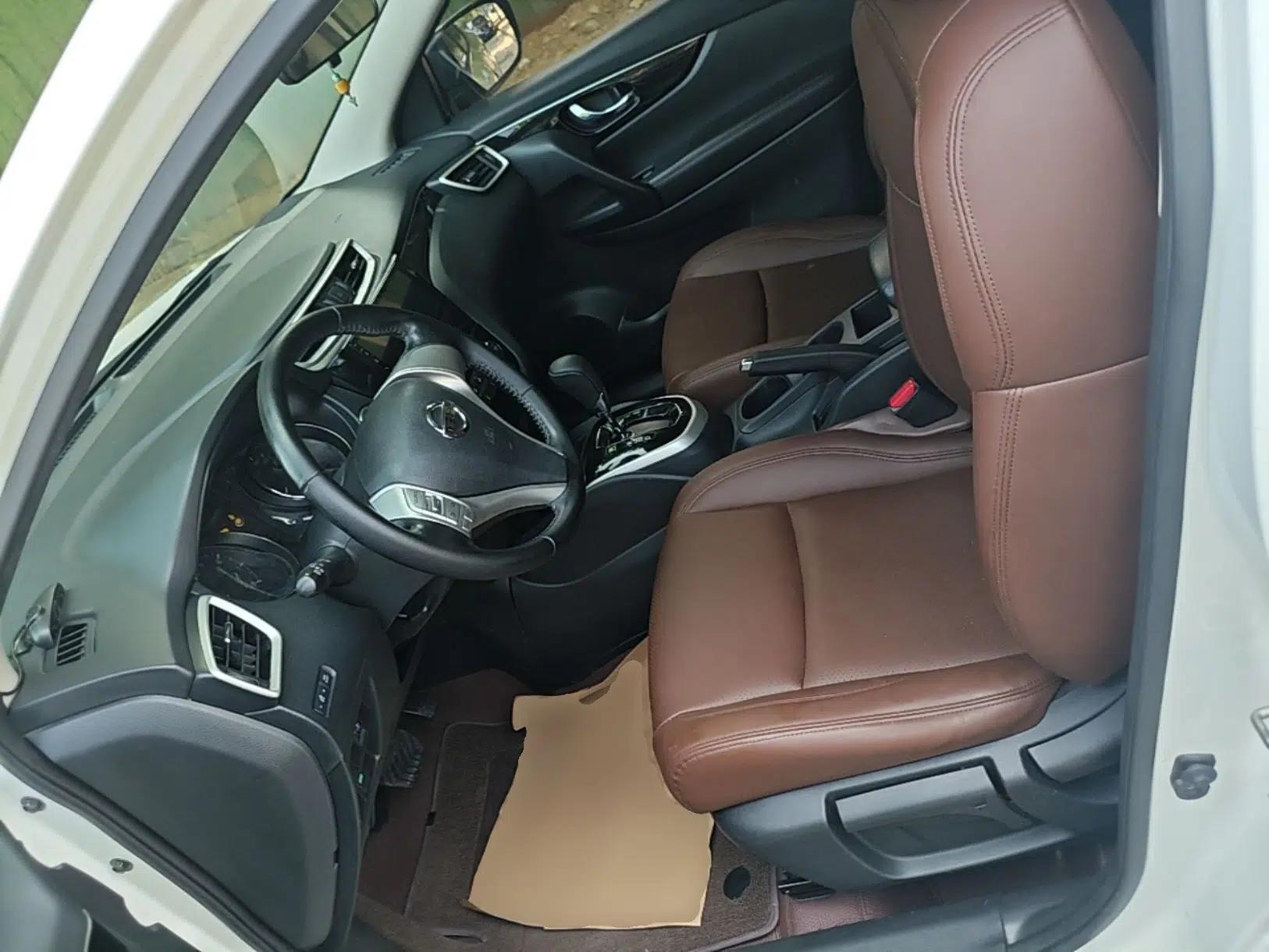 Nissan Qashqai 2016 2.0L CVT Luxury Edition — миниатюра 17