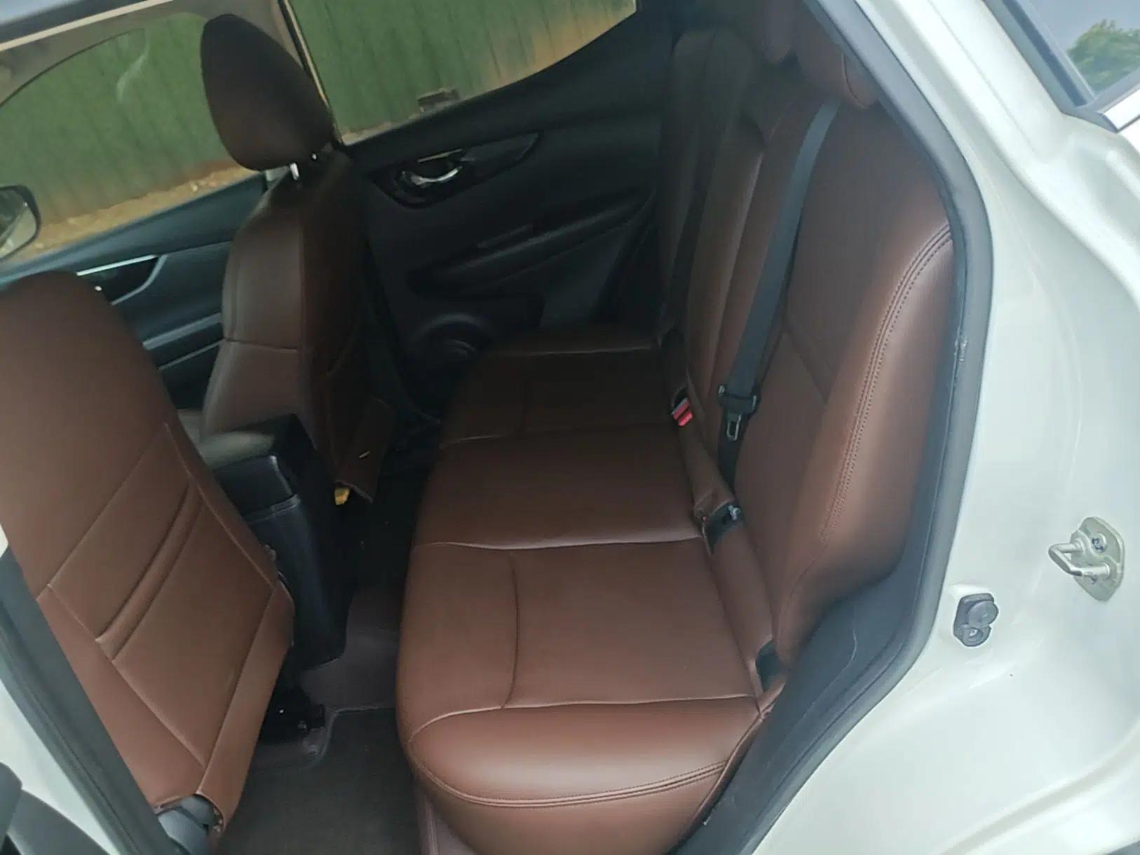 Nissan Qashqai 2016 2.0L CVT Luxury Edition — миниатюра 20