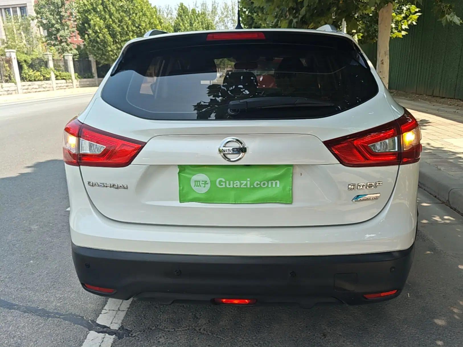 Nissan Qashqai 2016 2.0L CVT Luxury Edition — миниатюра 5