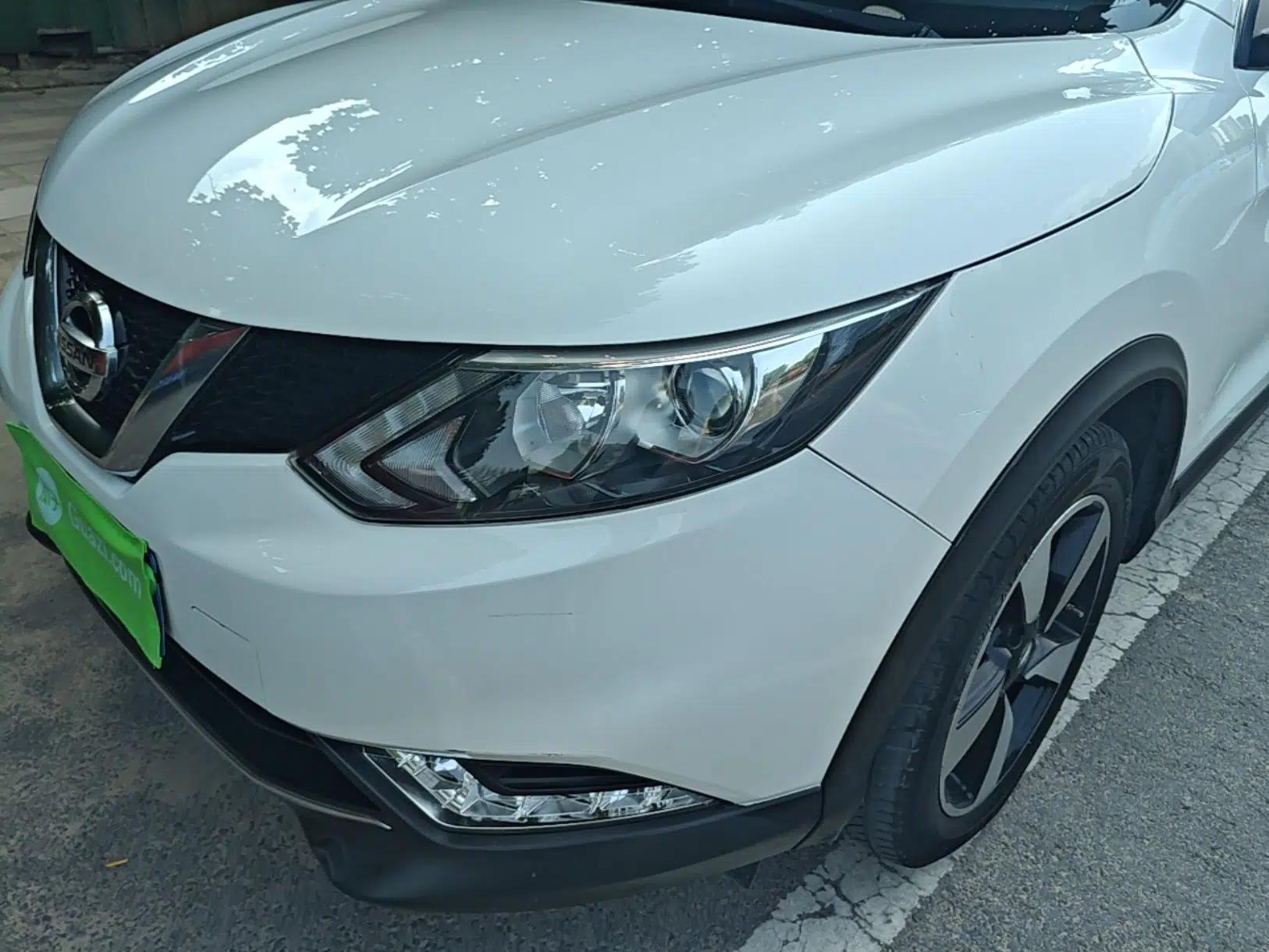 Nissan Qashqai 2016 2.0L CVT Luxury Edition — миниатюра 8