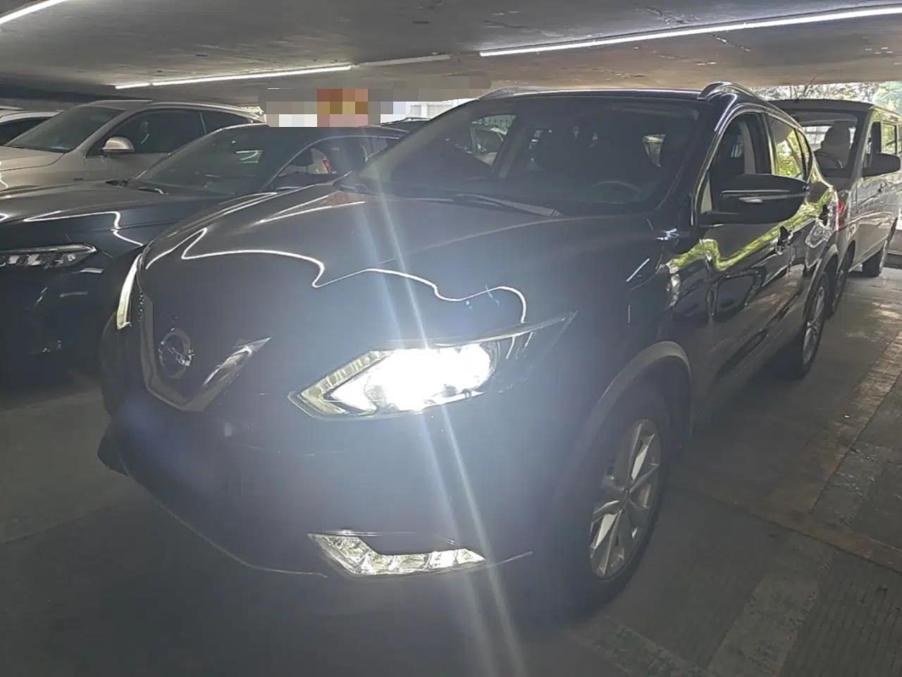 Nissan Qashqai 2016 2.0L CVT Elite Edition — миниатюра 1