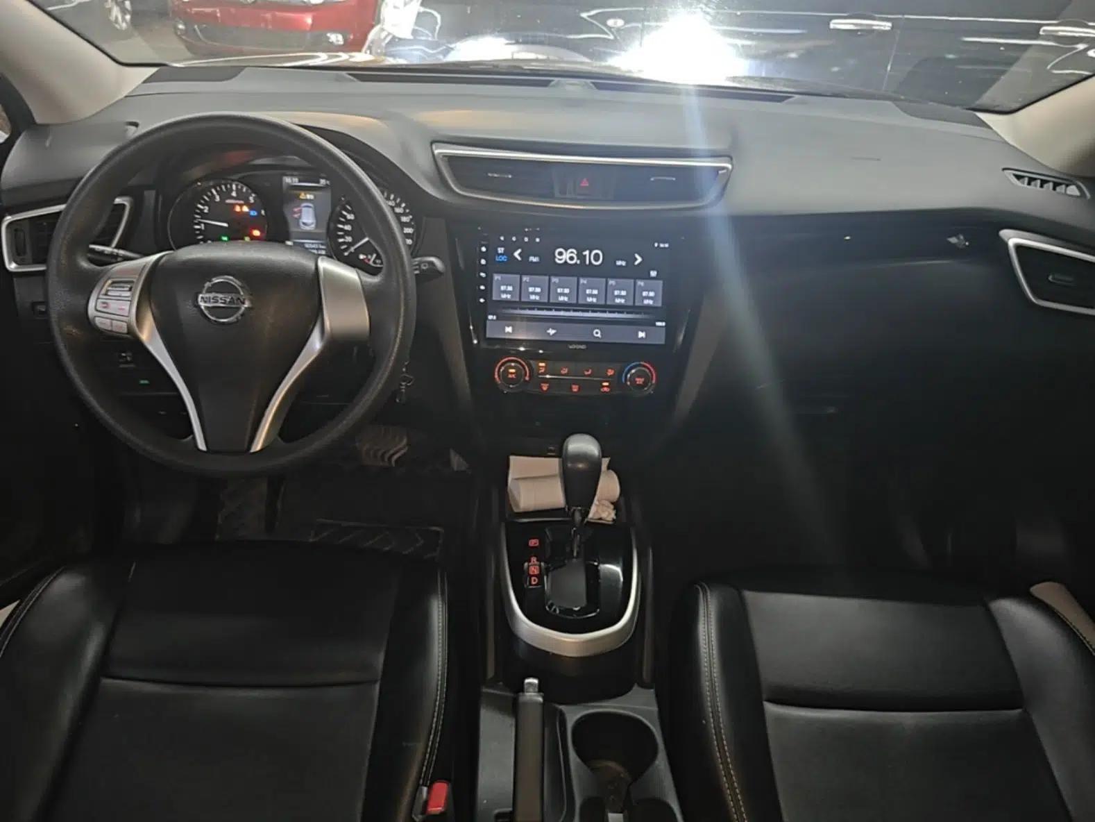 Nissan Qashqai 2016 2.0L CVT Elite Edition — миниатюра 12