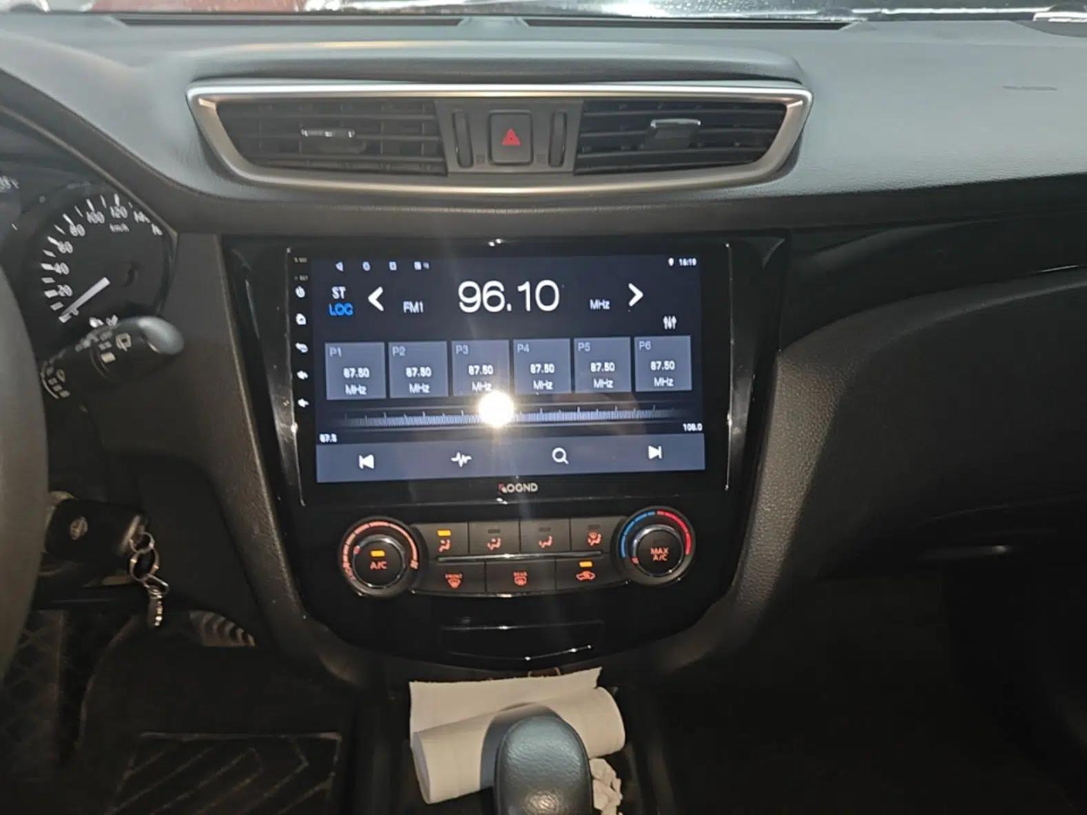 Nissan Qashqai 2016 2.0L CVT Elite Edition — миниатюра 15