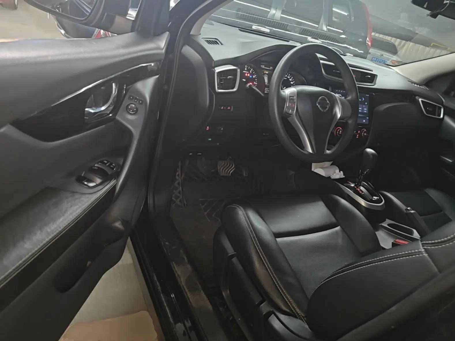 Nissan Qashqai 2016 2.0L CVT Elite Edition — миниатюра 18