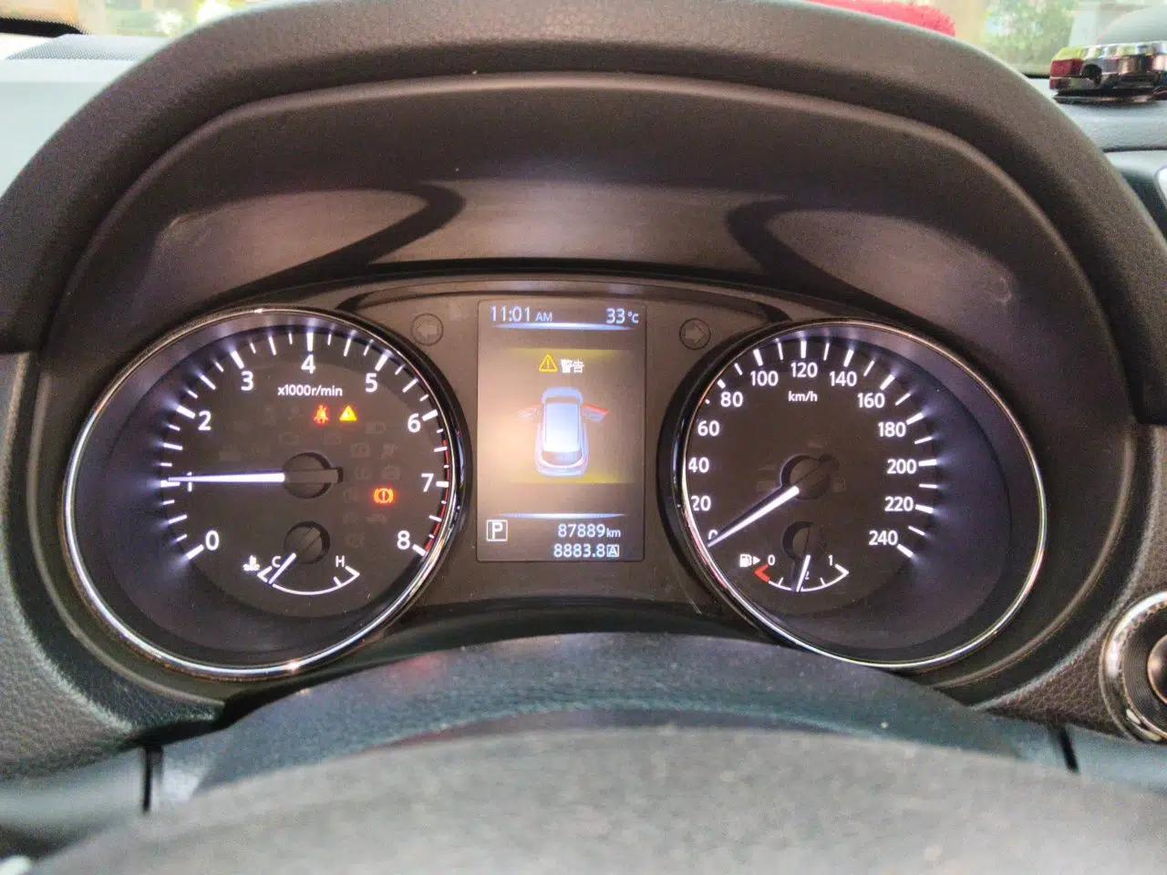 Nissan Qashqai 2016 2.0L CVT Luxury Edition — миниатюра 11