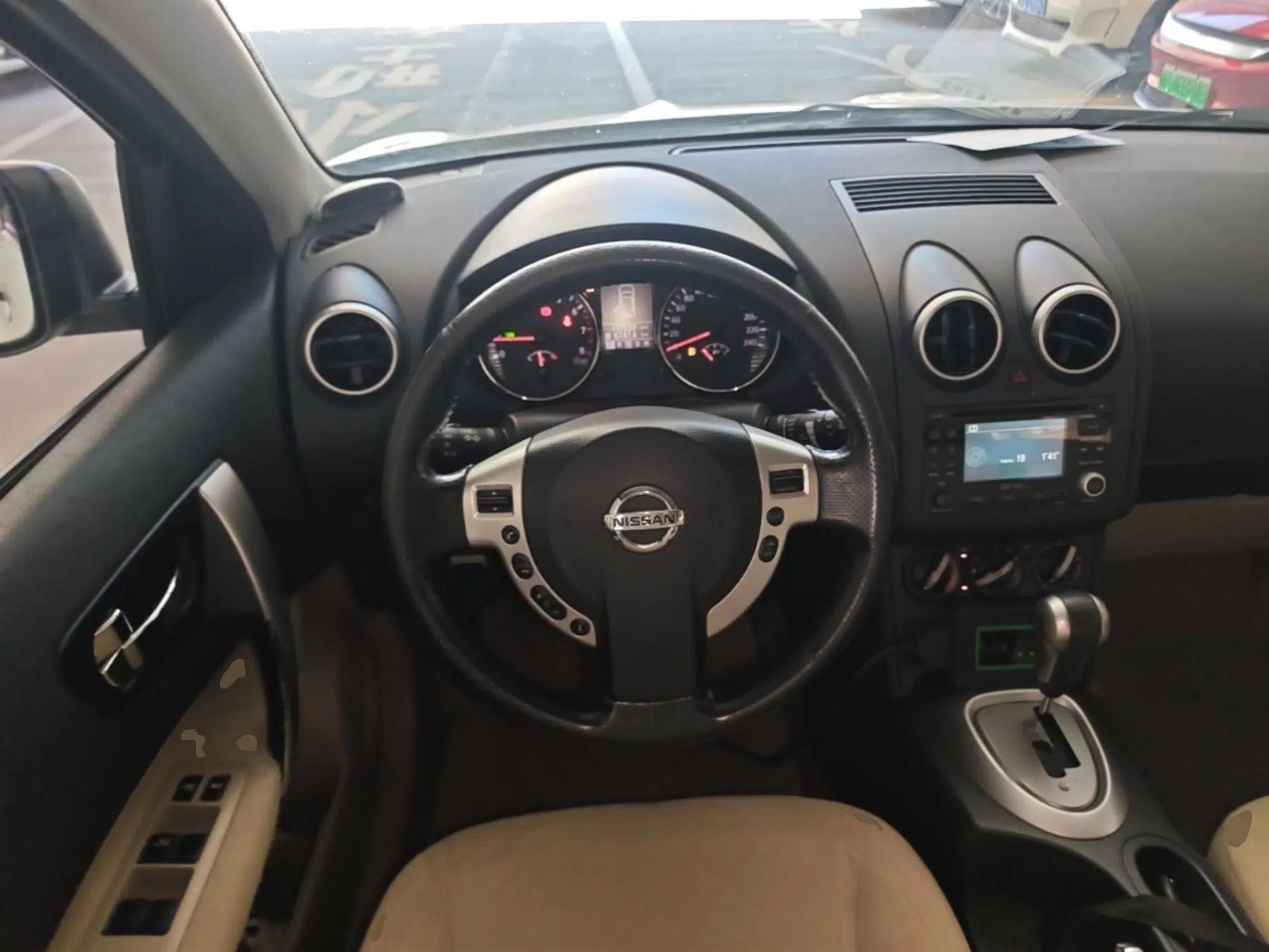 Nissan Qashqai 2012 2.0 XL Fire CVT 2WD — миниатюра 13
