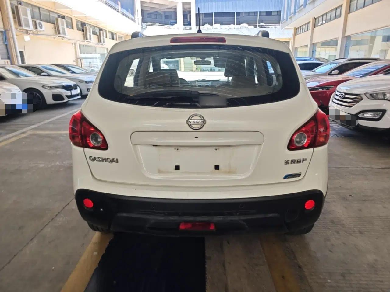 Nissan Qashqai 2012 2.0 XL Fire CVT 2WD — миниатюра 5