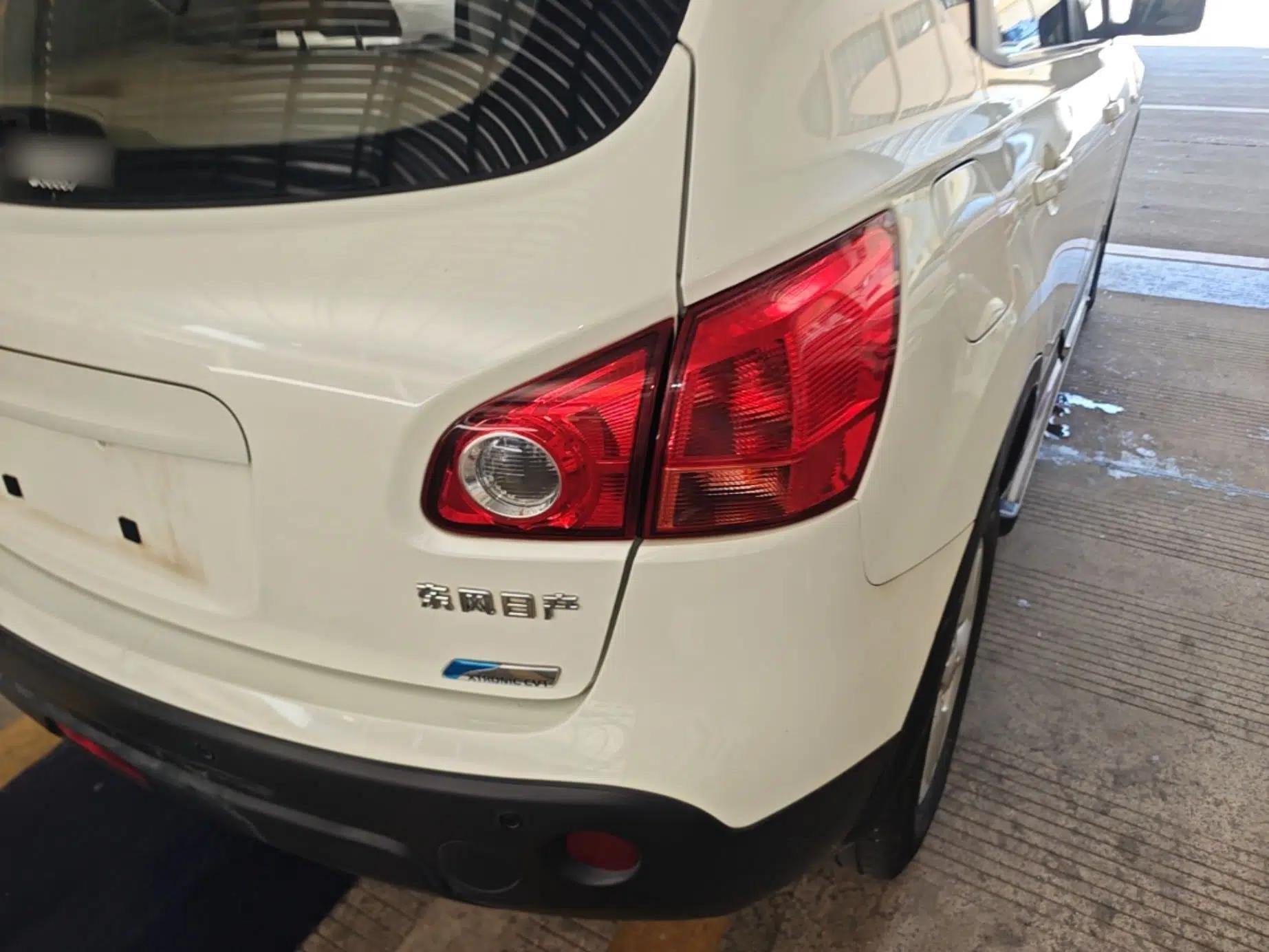 Nissan Qashqai 2012 2.0 XL Fire CVT 2WD — миниатюра 9