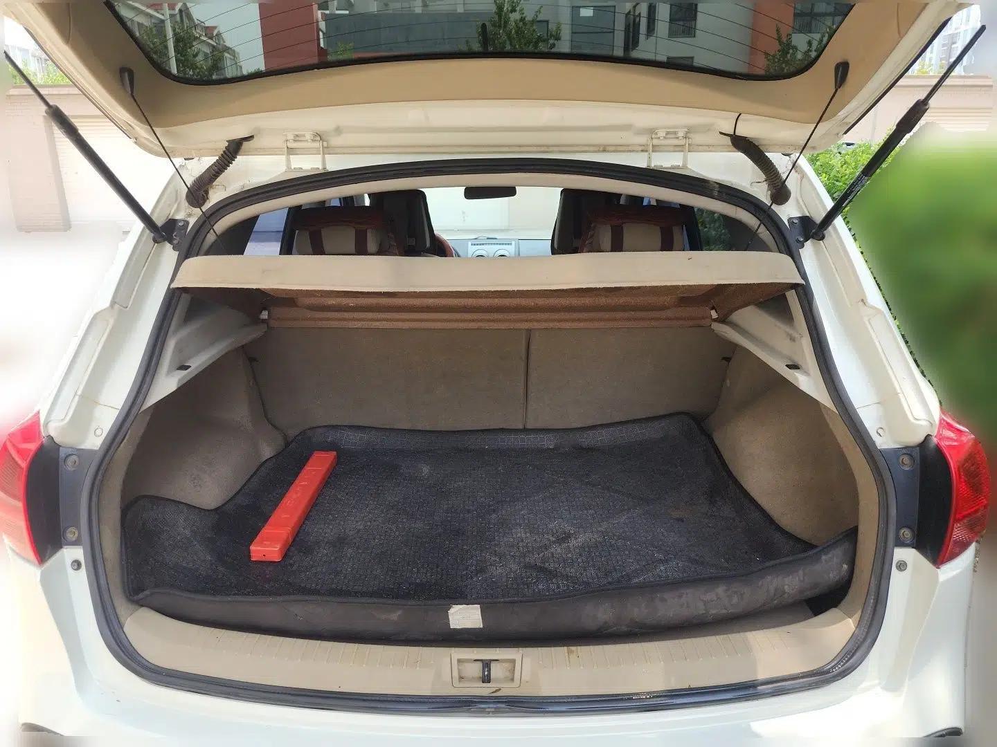 Nissan Qashqai 2012 2.0 XL Fire CVT 2WD — миниатюра 19