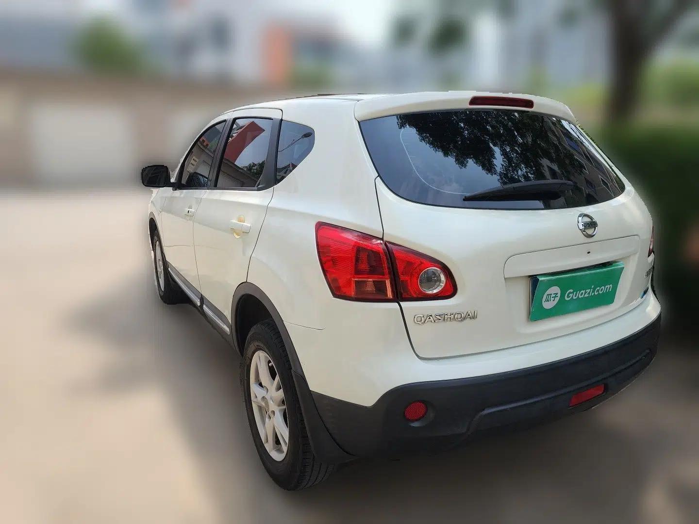 Nissan Qashqai 2012 2.0 XL Fire CVT 2WD — миниатюра 4