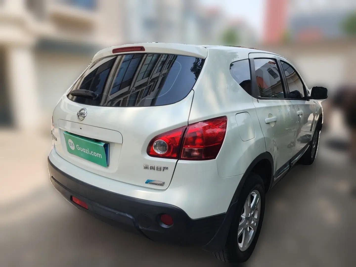 Nissan Qashqai 2012 2.0 XL Fire CVT 2WD — миниатюра 6