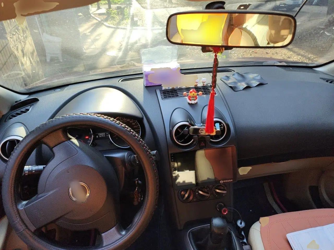 Nissan Qashqai 2012 1.6XE Wind 5MT 2WD — миниатюра 9