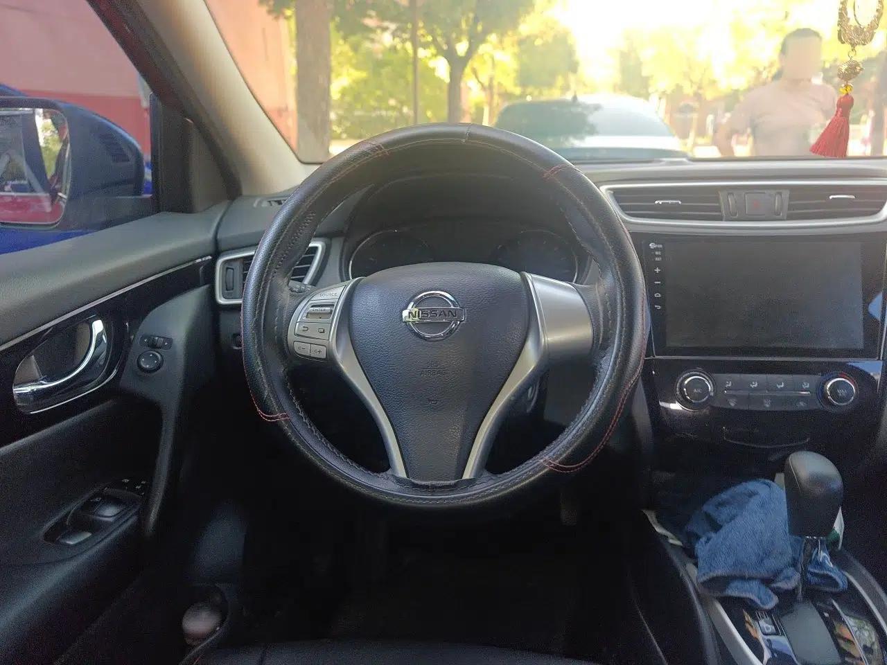 Nissan Qashqai 2016 2.0L CVT Elite Edition — миниатюра 10