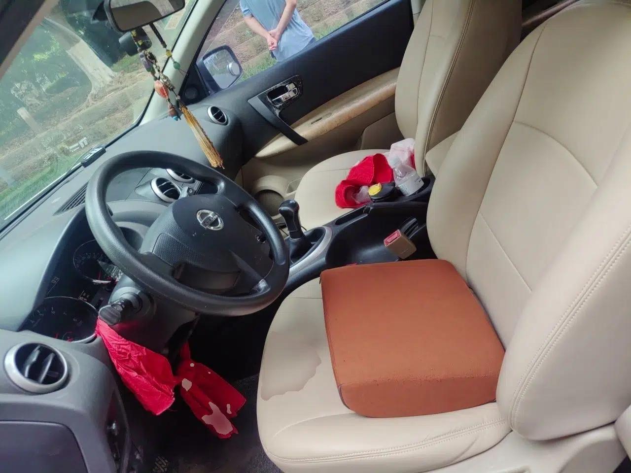 Nissan Qashqai 2012 1.6XE Wind 5MT 2WD — миниатюра 15