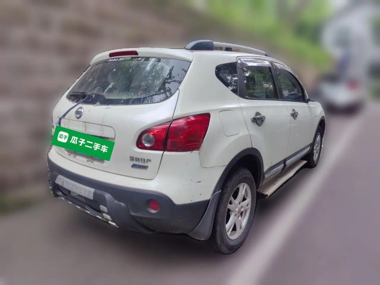 Nissan Qashqai 2012 1.6XE Wind 5MT 2WD — миниатюра 6