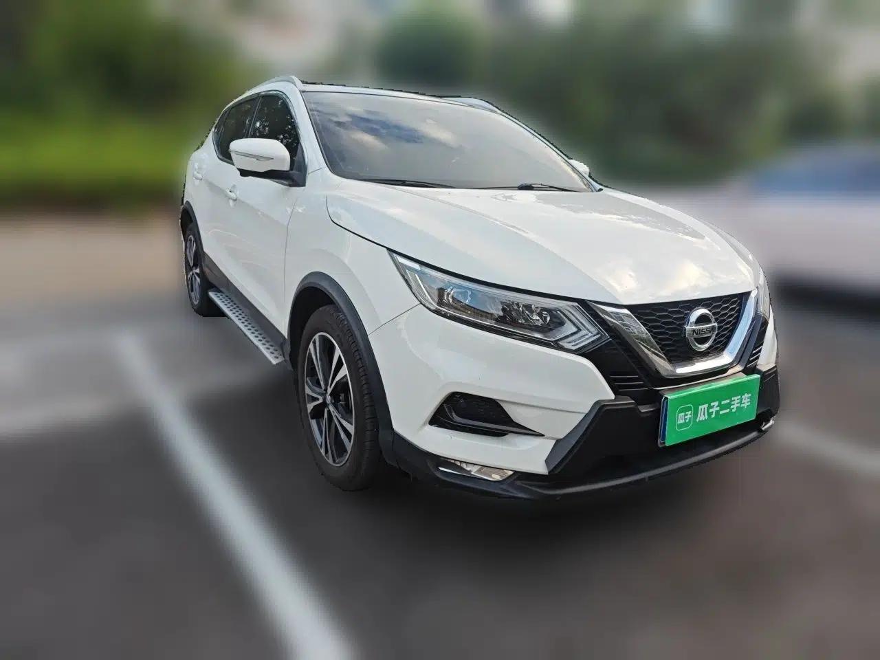 Nissan Qashqai 2019 2.0L CVT Luxury Edition — миниатюра 3