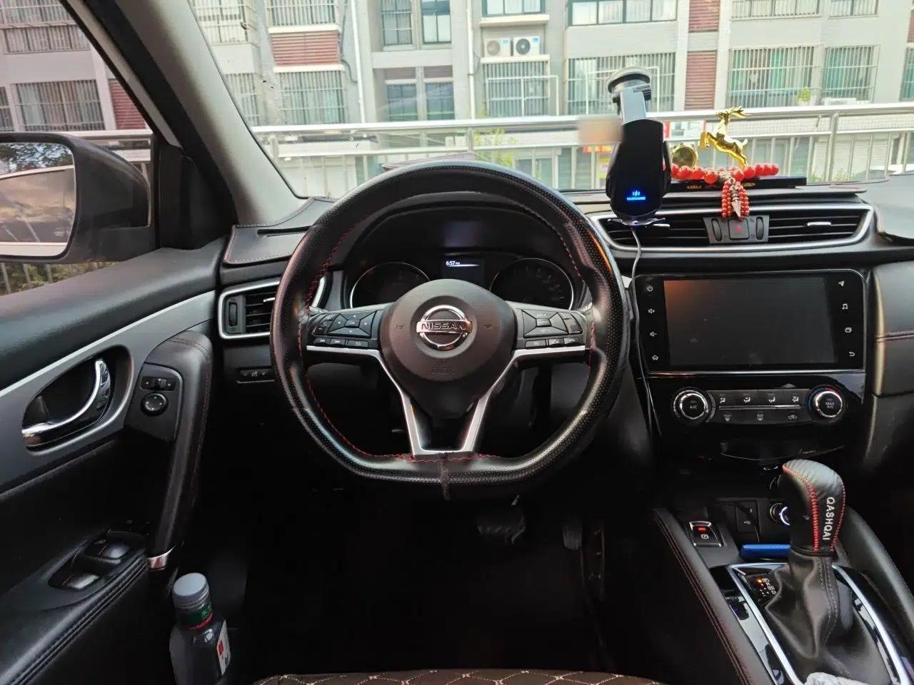 Nissan Qashqai 2019 2.0L CVT Luxury Edition — миниатюра 10