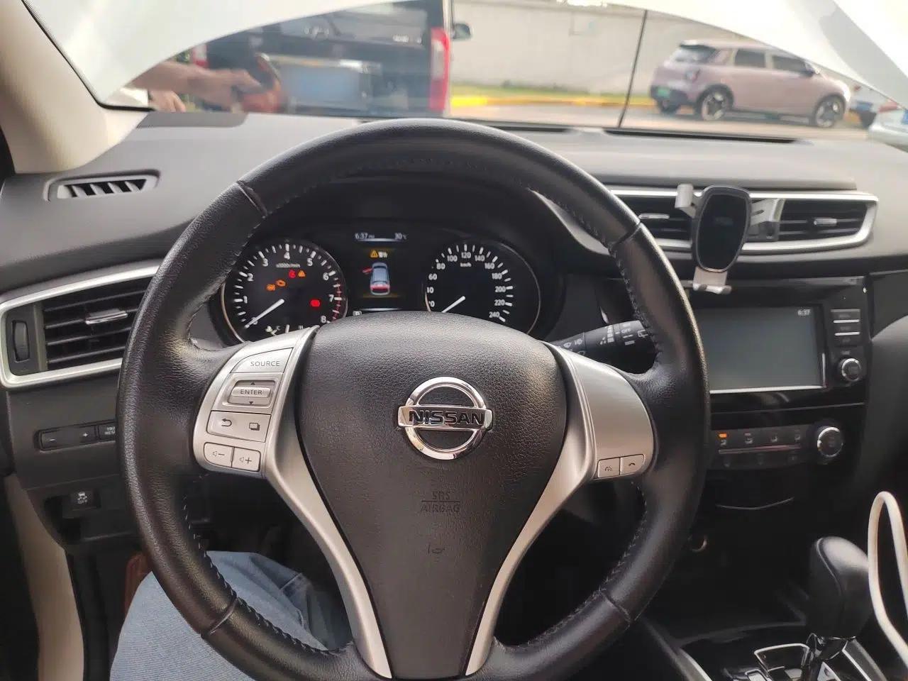 Nissan Qashqai 2017 2.0L CVT Smart Enjoyment Version China V Standard — миниатюра 10