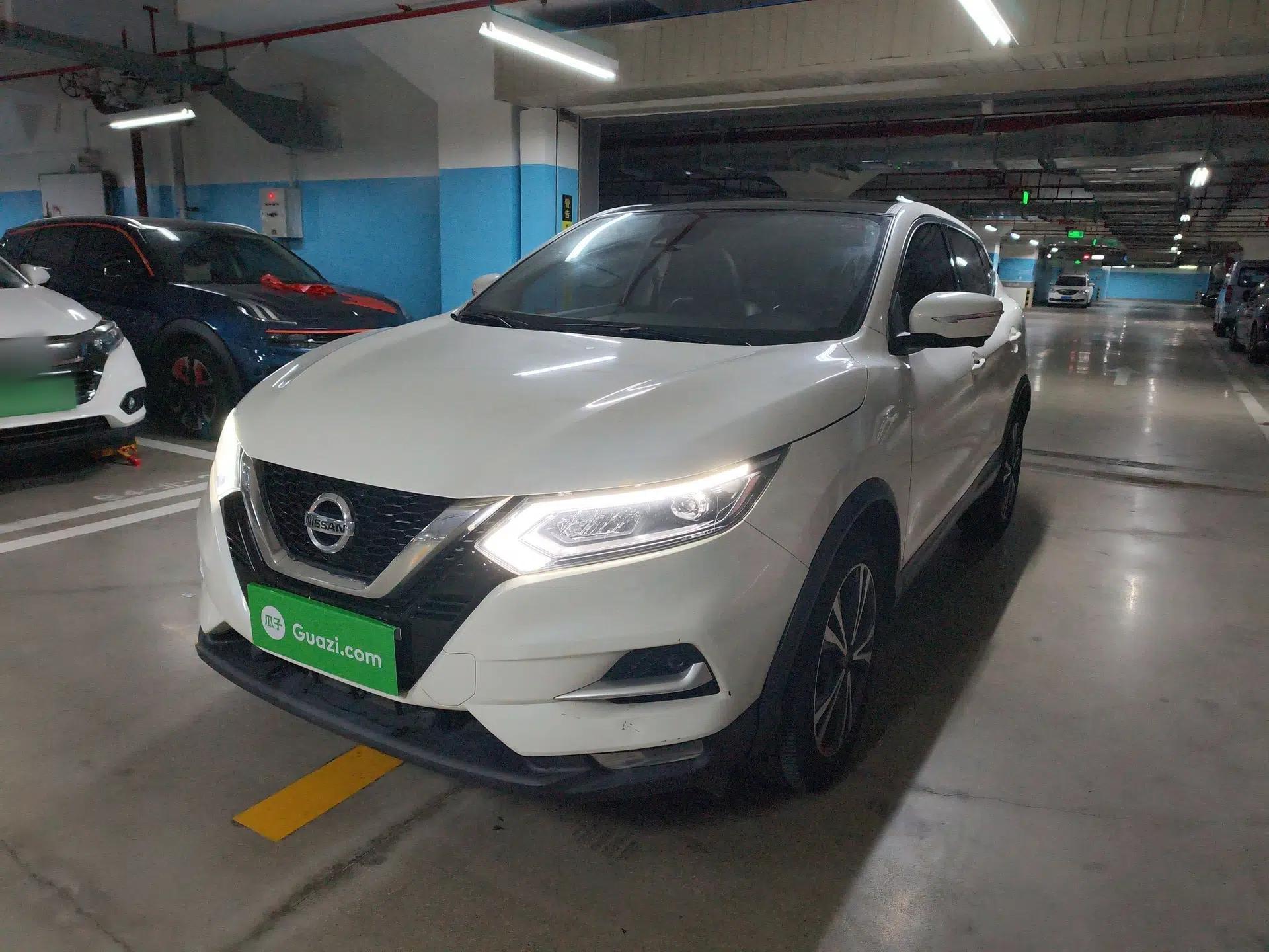 Nissan Qashqai 2021 2.0L CVT Luxury Edition — миниатюра 1