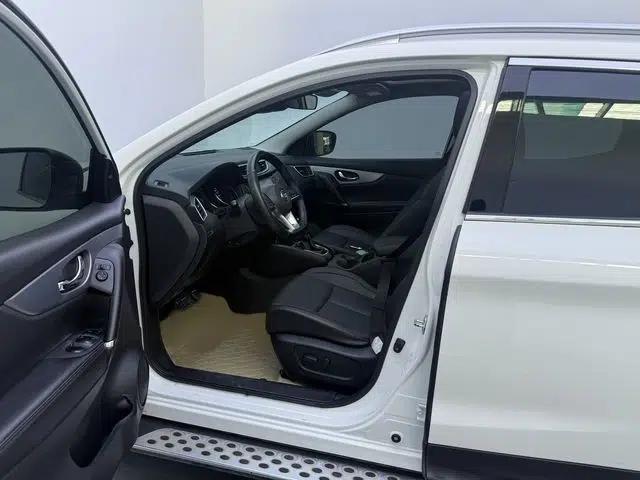 Nissan Qashqai 2022 2.0L CVT XV Premier Luxury Edition — миниатюра 16