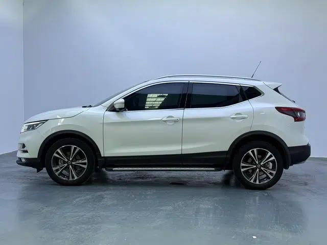 Nissan Qashqai 2022 2.0L CVT XV Premier Luxury Edition — миниатюра 5