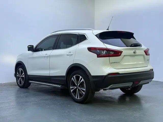 Nissan Qashqai 2022 2.0L CVT XV Premier Luxury Edition — миниатюра 6