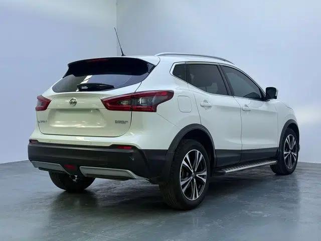 Nissan Qashqai 2022 2.0L CVT XV Premier Luxury Edition — миниатюра 7