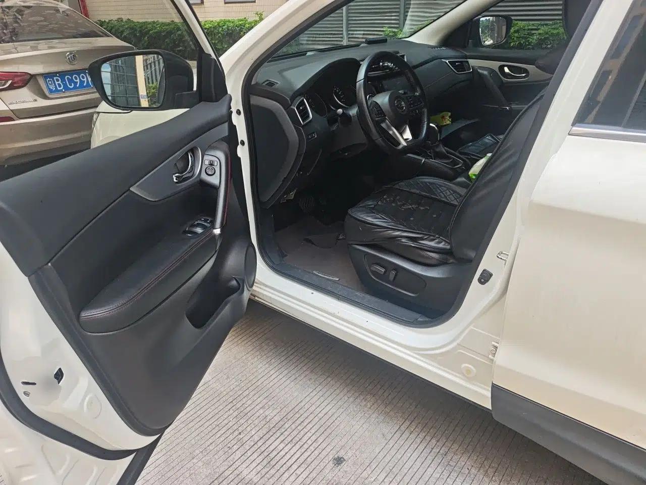 Nissan Qashqai 2019 2.0L CVT Luxury Edition — миниатюра 16