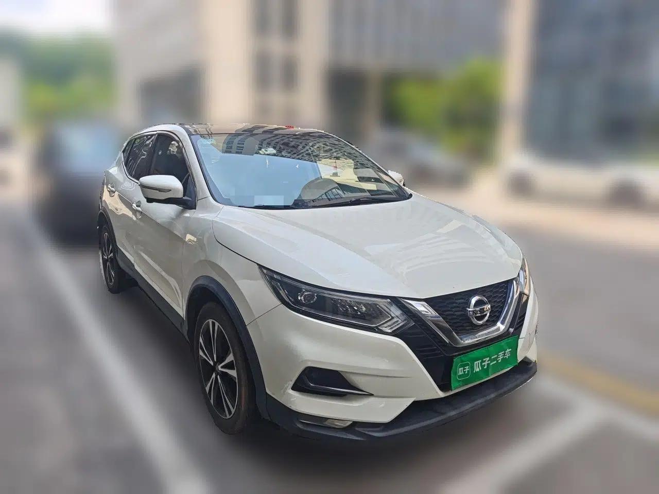 Nissan Qashqai 2019 2.0L CVT Luxury Edition — миниатюра 3
