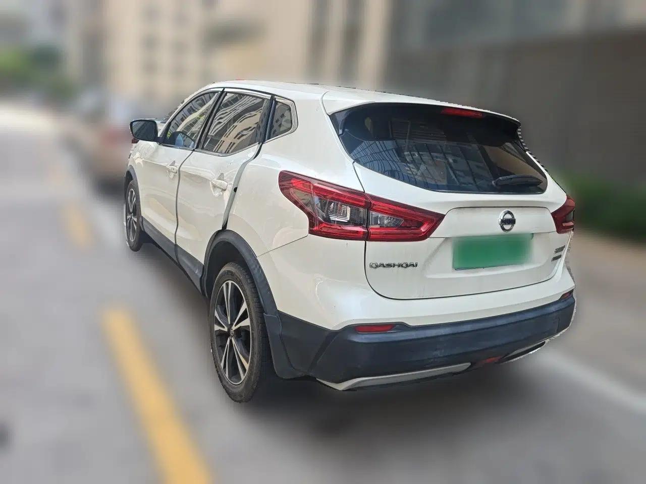 Nissan Qashqai 2019 2.0L CVT Luxury Edition — миниатюра 4