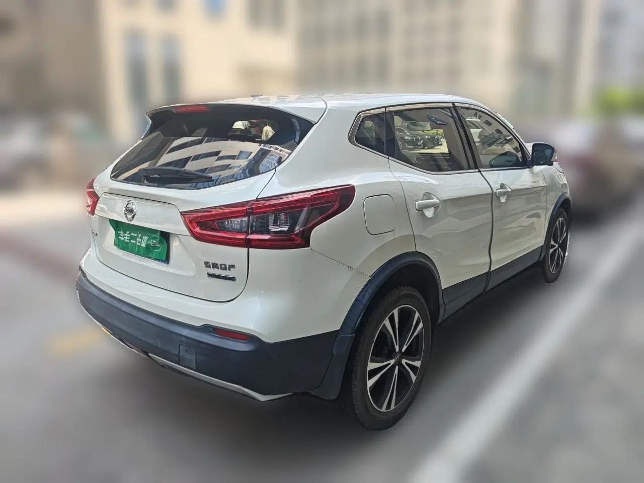 Nissan Qashqai 2019 2.0L CVT Luxury Edition — миниатюра 6